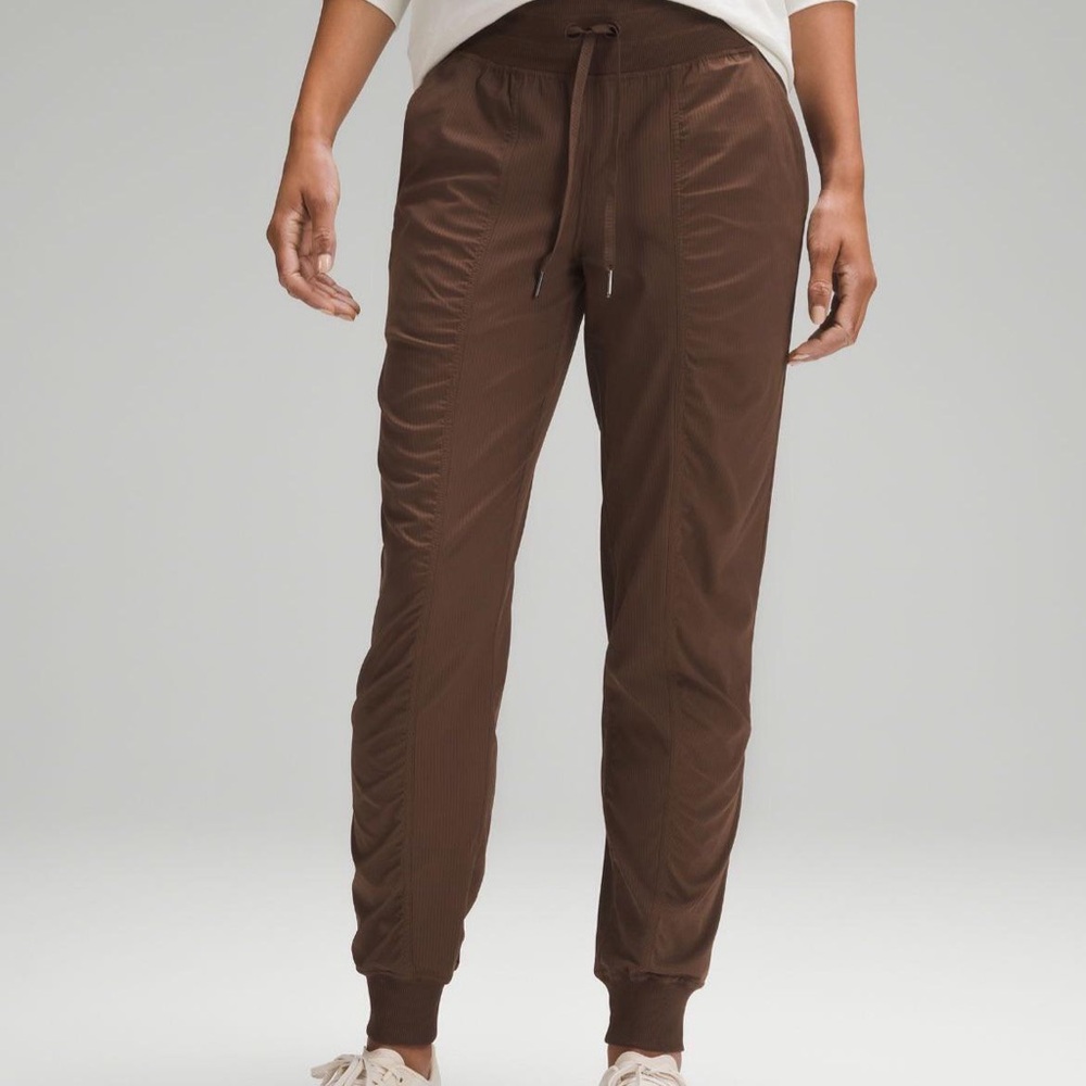 NWT Lululemon Dance Studio Mid Rise Jogger Pants - Java Size 4